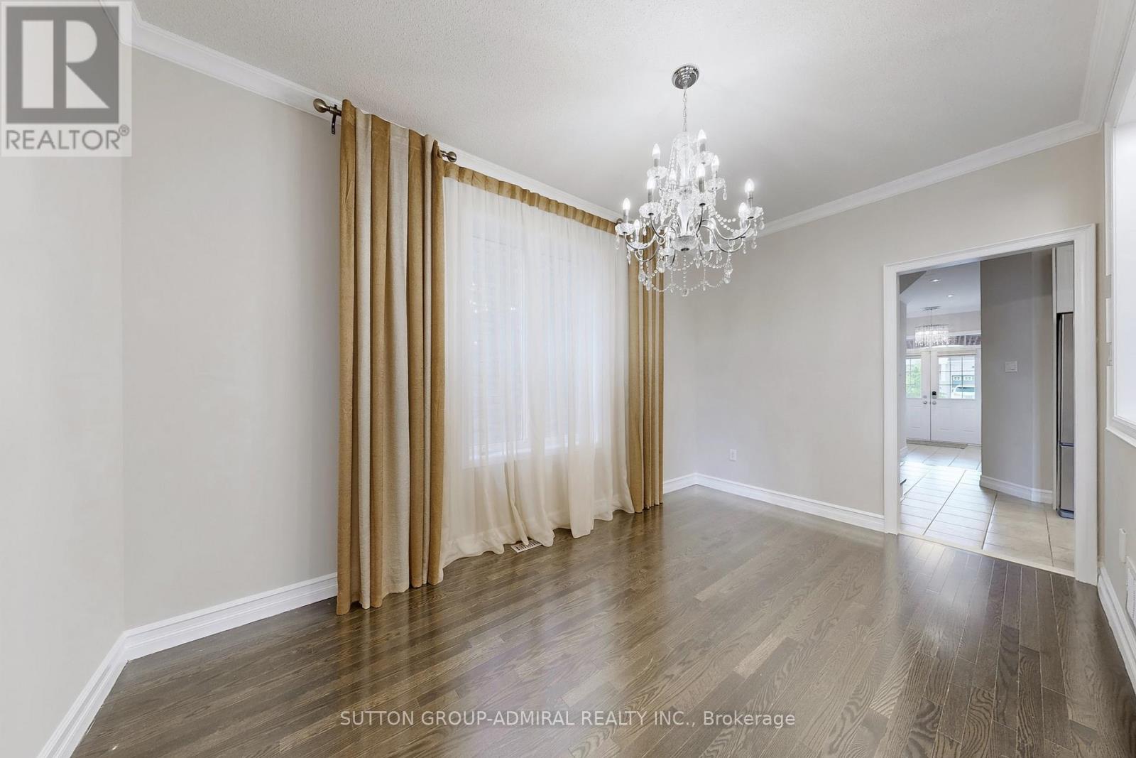 106 Big Hill Crescent, Vaughan, Ontario  L6A 4K7 - Photo 11 - N12733428