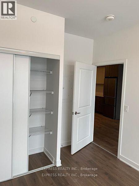 225 - 100 Eagle Rock Way, Vaughan, Ontario  L6A 5B9 - Photo 8 - N12733468