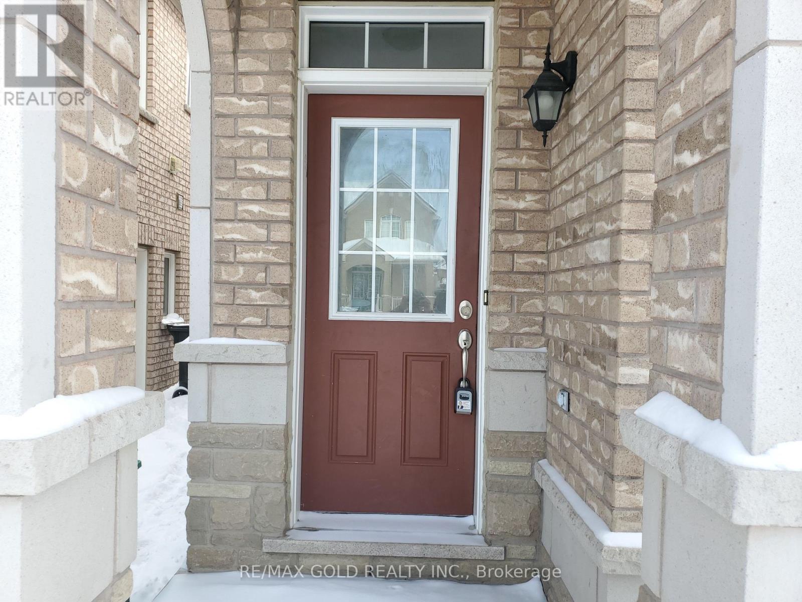 45 Education Road, Brampton, Ontario  L6P 3N4 - Photo 2 - W12714330