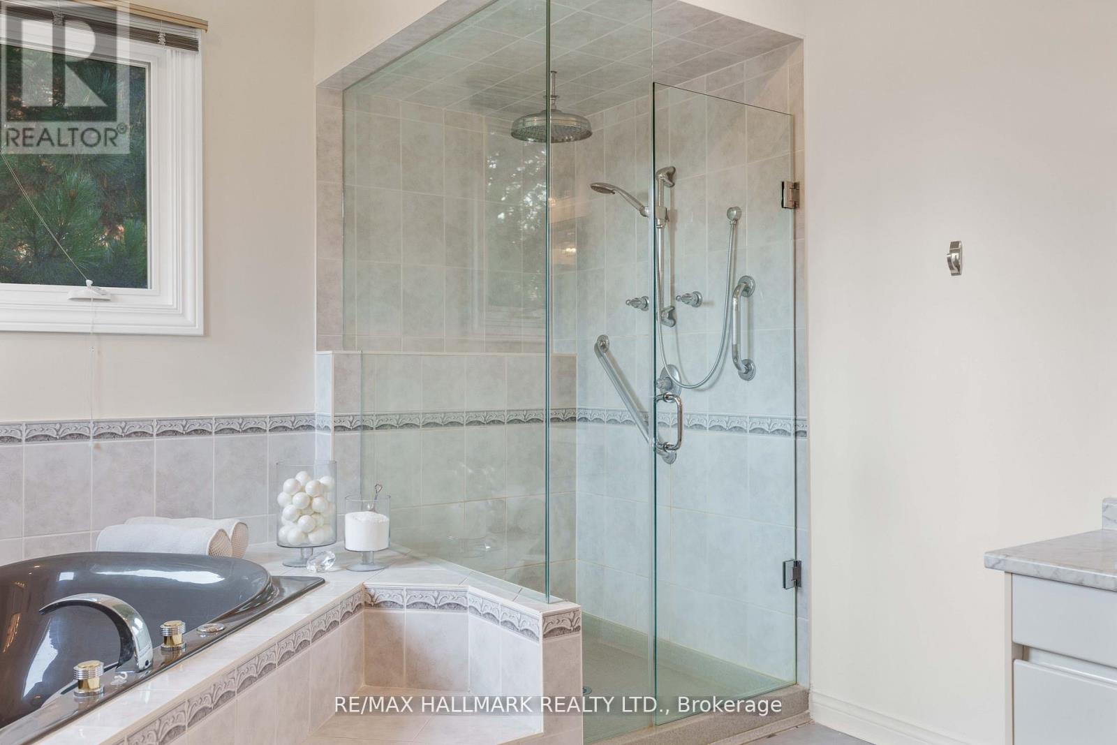 71 Willow Farm Lane, Aurora, Ontario  L4G 6K2 - Photo 27 - N12733550