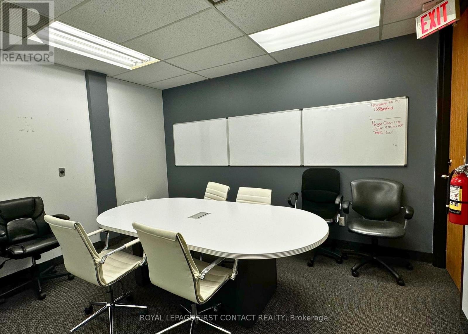 201/202 - 135 Bayfield Street, Barrie, Ontario  L4M 3B3 - Photo 11 - S12733498