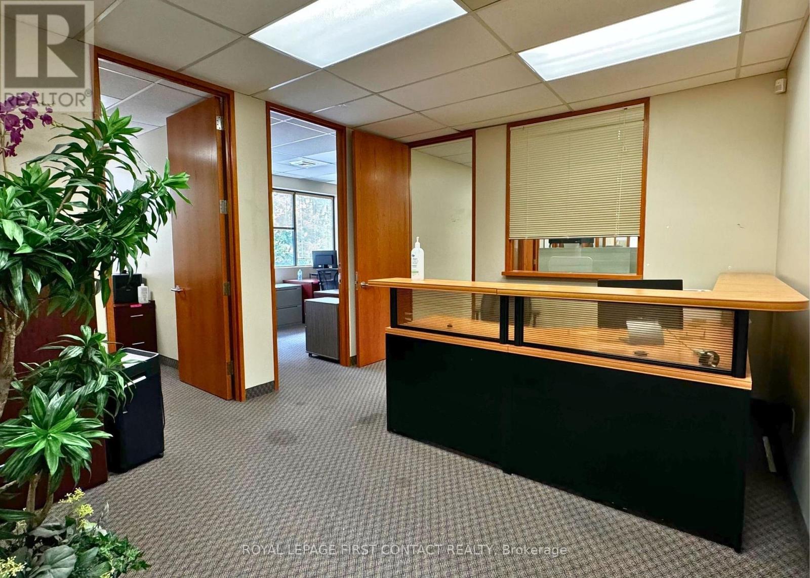 201/202 - 135 Bayfield Street, Barrie, Ontario  L4M 3B3 - Photo 18 - S12733498