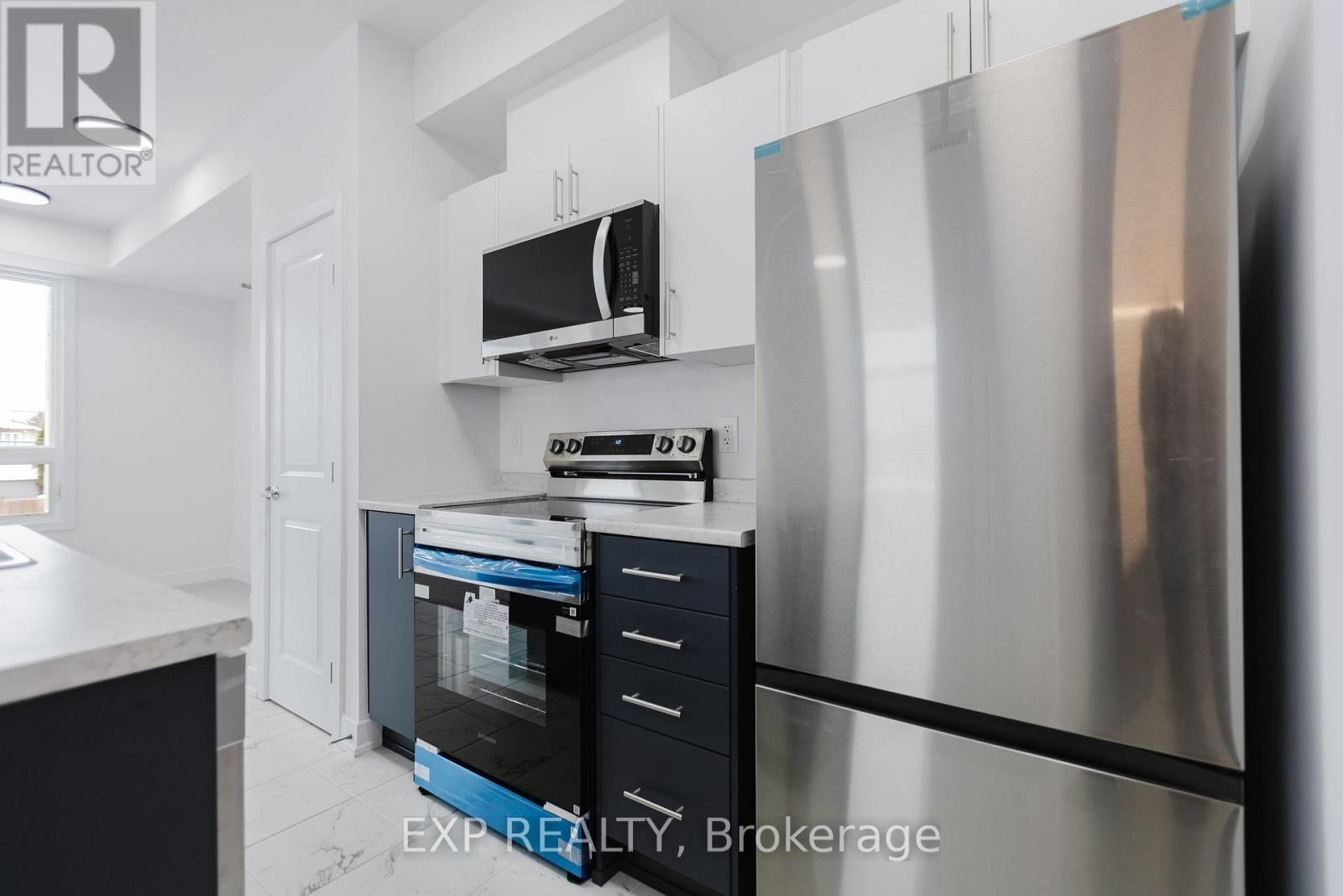 207 Silhouette Private, Ottawa, Ontario  K2J 4S3 - Photo 12 - X12646832