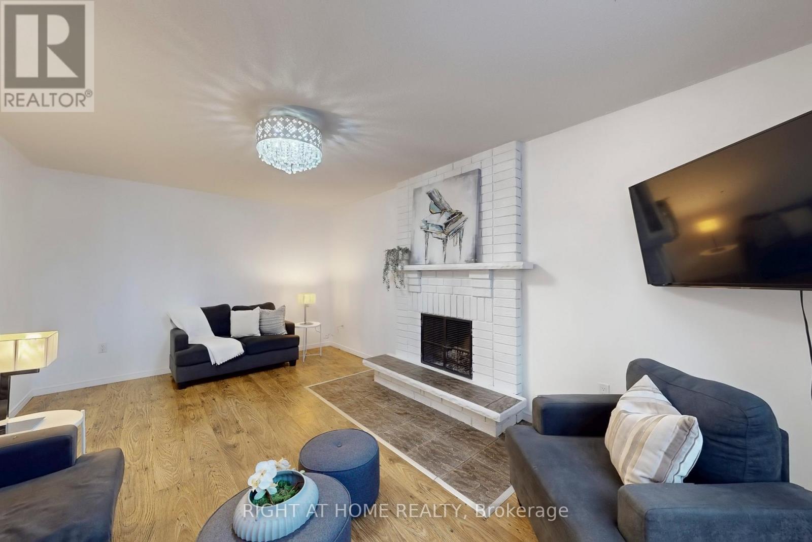 272 Hickory Circle, Oakville, Ontario  L6H 4V1 - Photo 10 - W12733518