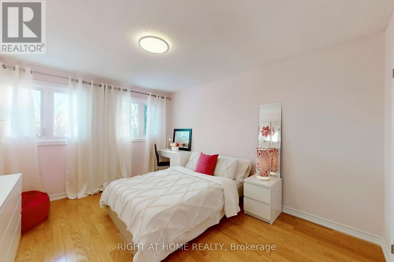 272 Hickory Circle, Oakville, Ontario  L6H 4V1 - Photo 25 - W12733518