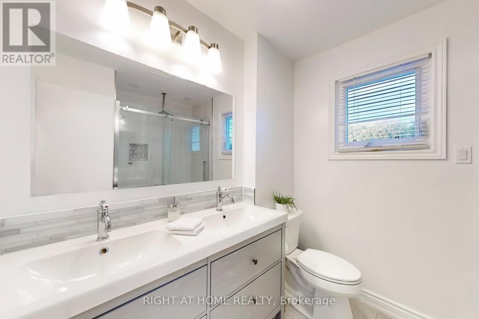 272 Hickory Circle, Oakville, Ontario  L6H 4V1 - Photo 28 - W12733518