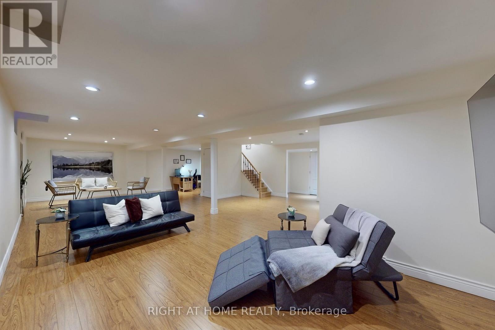 272 Hickory Circle, Oakville, Ontario  L6H 4V1 - Photo 33 - W12733518