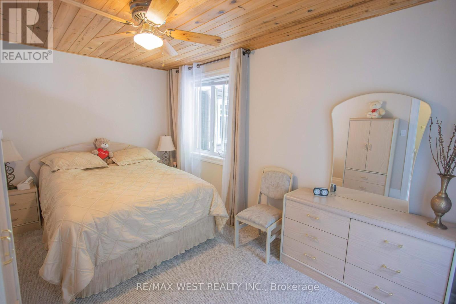 1158 Lorne Lane, Dysart Et Al, Ontario  K0M 1S0 - Photo 21 - X12733438