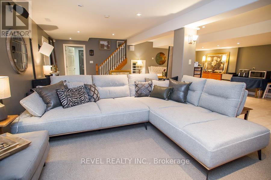 92 Highland Drive, Brantford, Ontario  N3T 5L7 - Photo 33 - X12733450