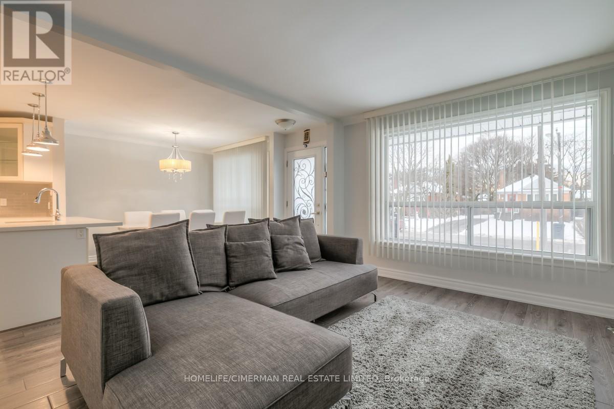 3 Willowhurst Crescent, Toronto, Ontario  M1R 3R7 - Photo 2 - E12733492