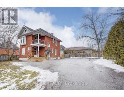 12 VINCENT STREET, Newmarket, Ontario