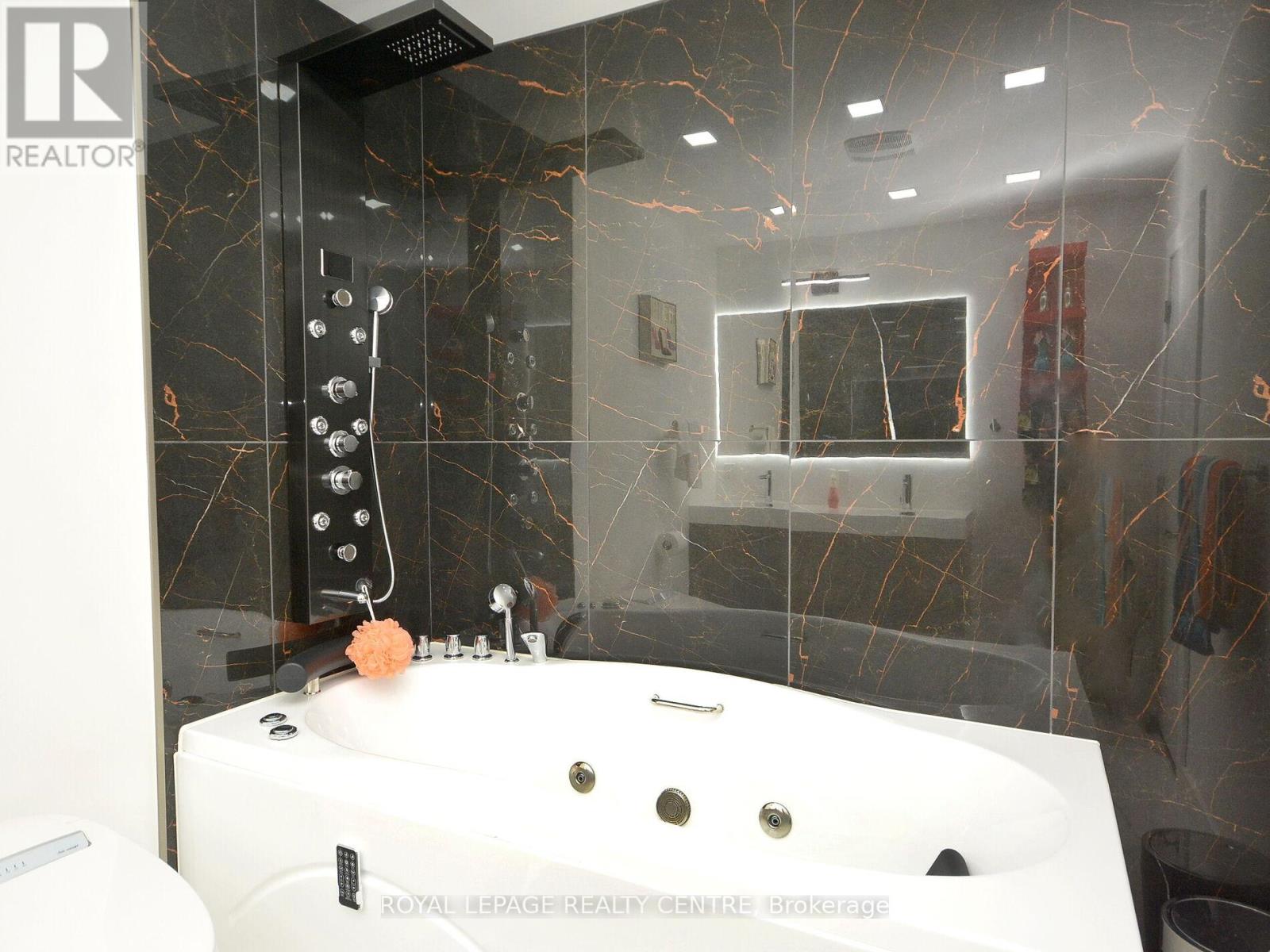 2503 Palisander Avenue, Mississauga, Ontario  L5B 2N4 - Photo 7 - W12733462