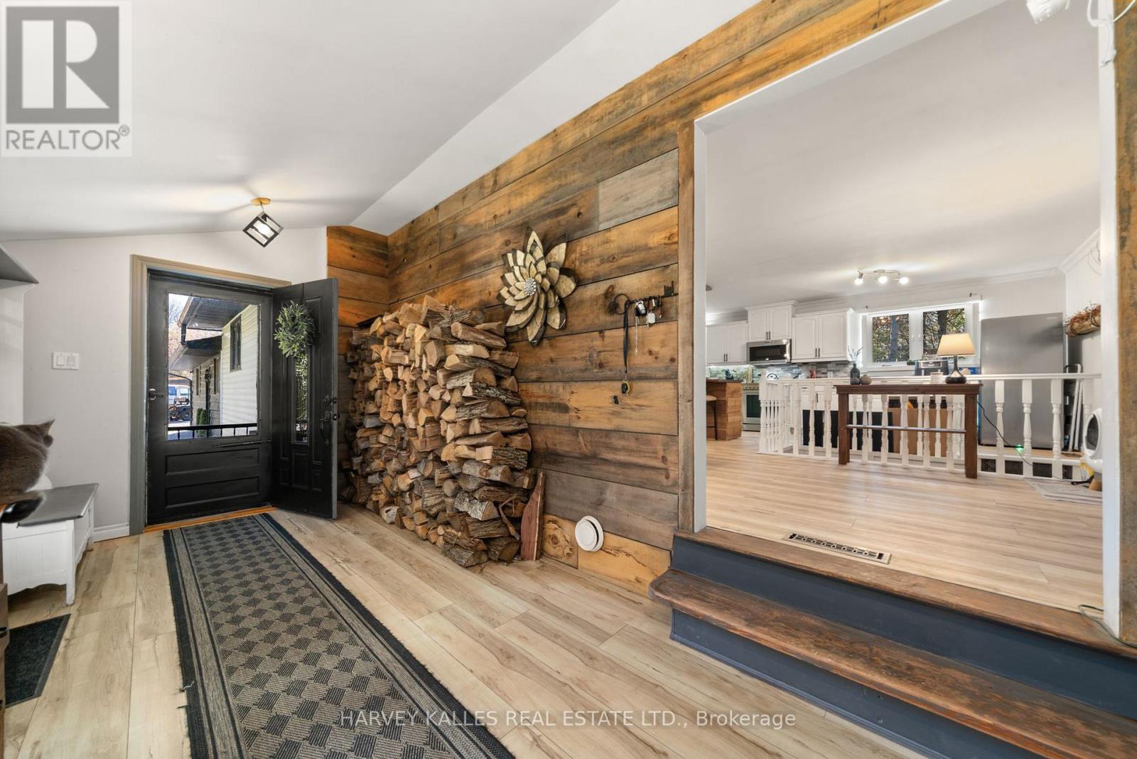 12130 Loyalist Parkway, Prince Edward County, Ontario  K0K 2T0 - Photo 3 - X12491884