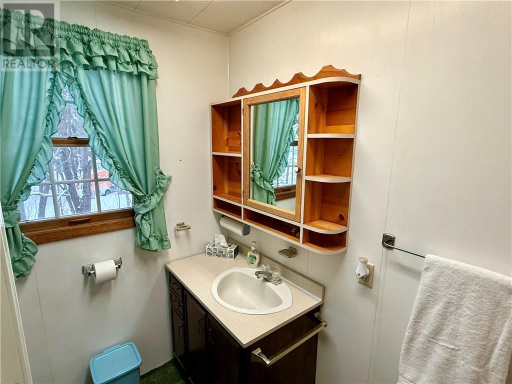 273 Woodward Avenue, Blind River, Ontario  P0R 1B0 - Photo 31 - 2126156