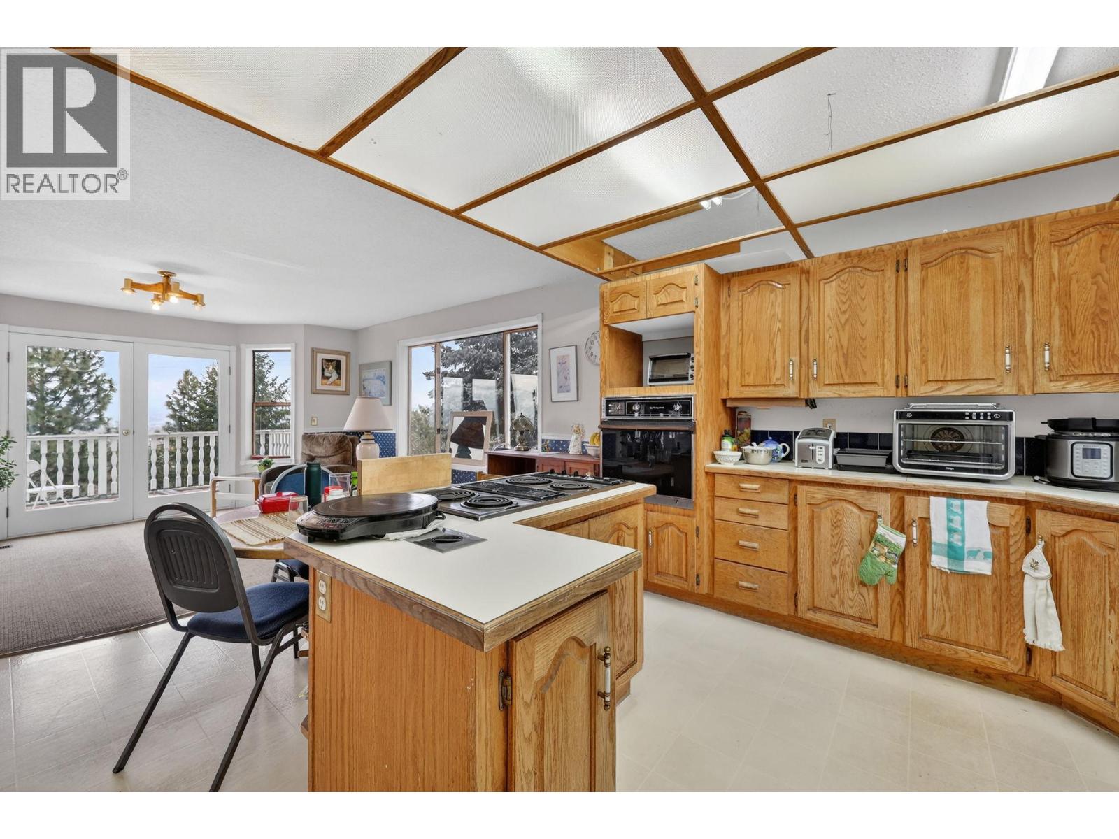 1050 Bartholomew Court, Kelowna, British Columbia  V1W 4N2 - Photo 14 - 10373927