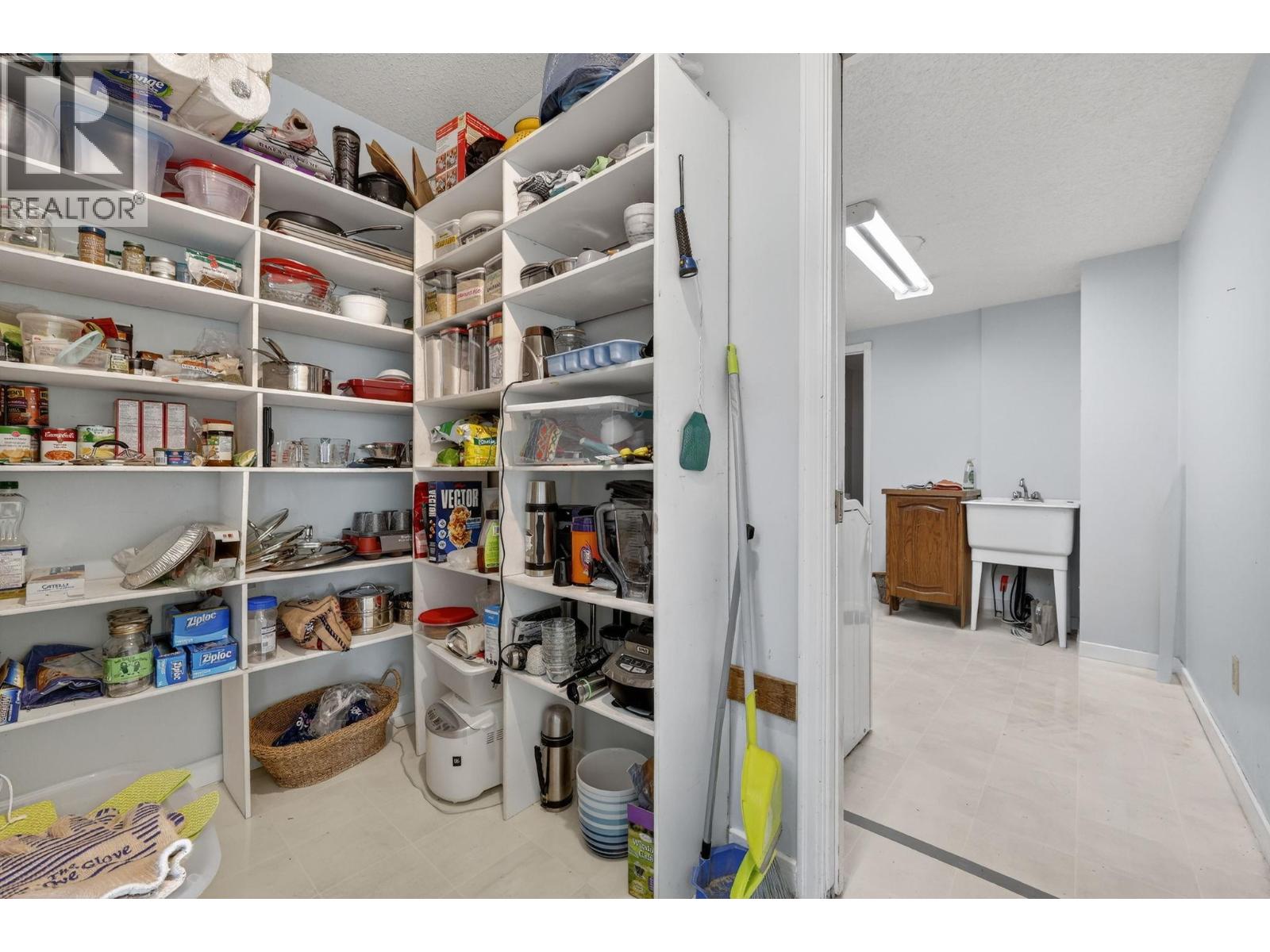 1050 Bartholomew Court, Kelowna, British Columbia  V1W 4N2 - Photo 18 - 10373927