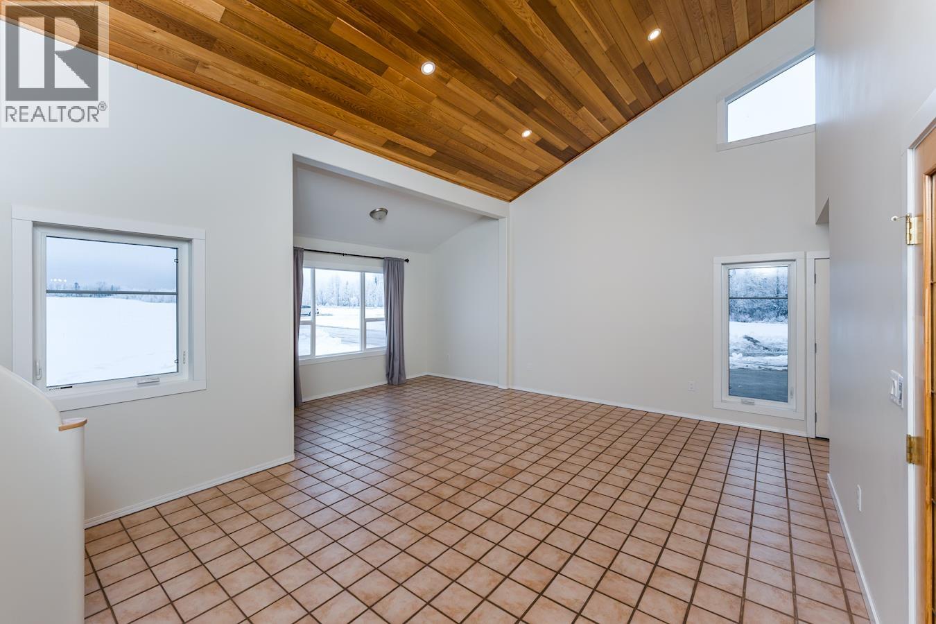 14000 Lund Road, Prince George, British Columbia  V2N 6B1 - Photo 27 - R3057397