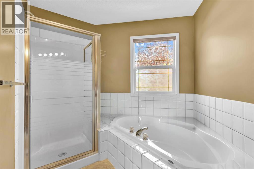 11137 Hidden Valley Drive Nw, Calgary, Alberta  T3A 5Z6 - Photo 31 - A2275369