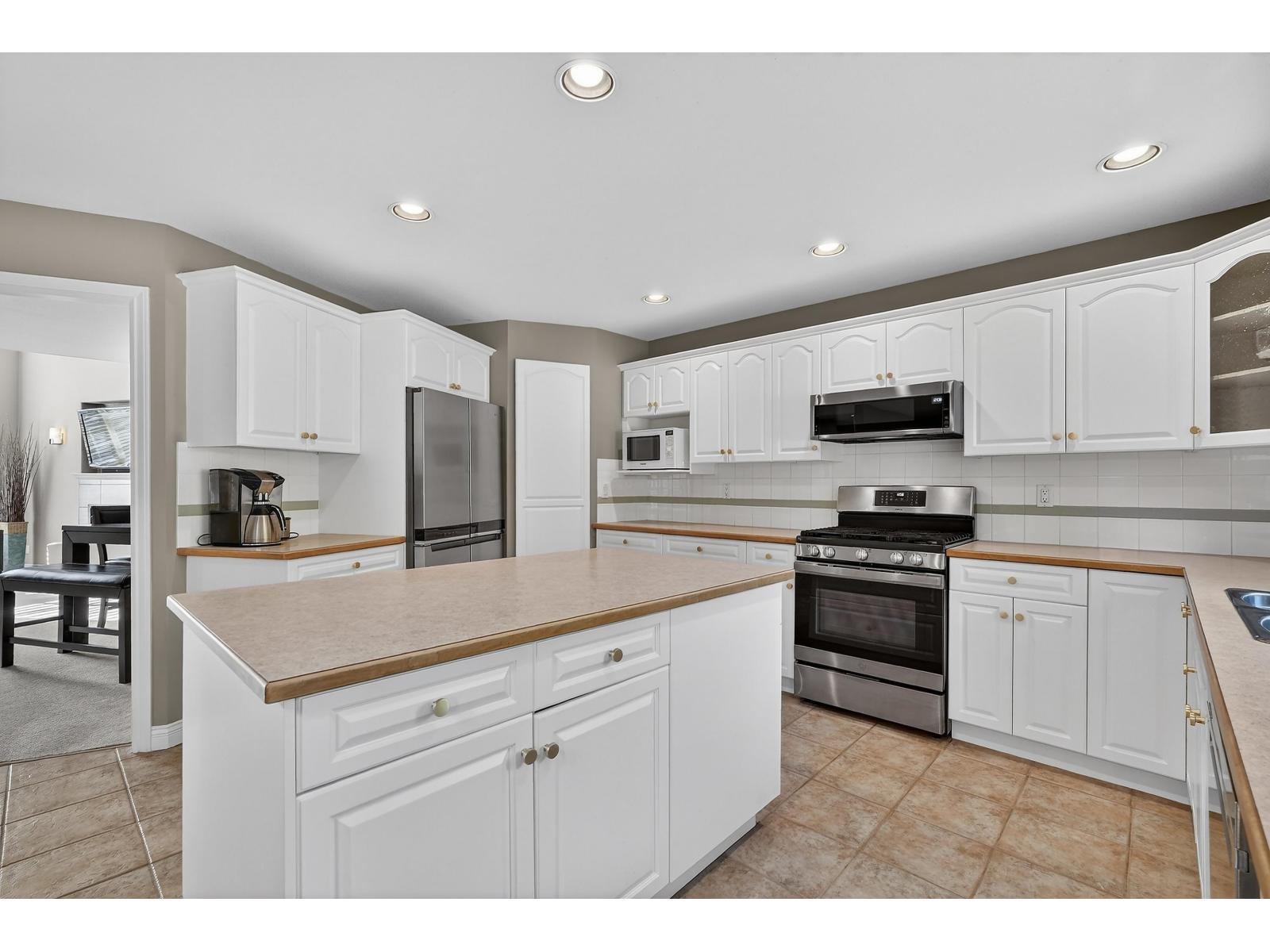 1551 161b Street, Surrey, British Columbia  V4A 9W3 - Photo 8 - R3083814