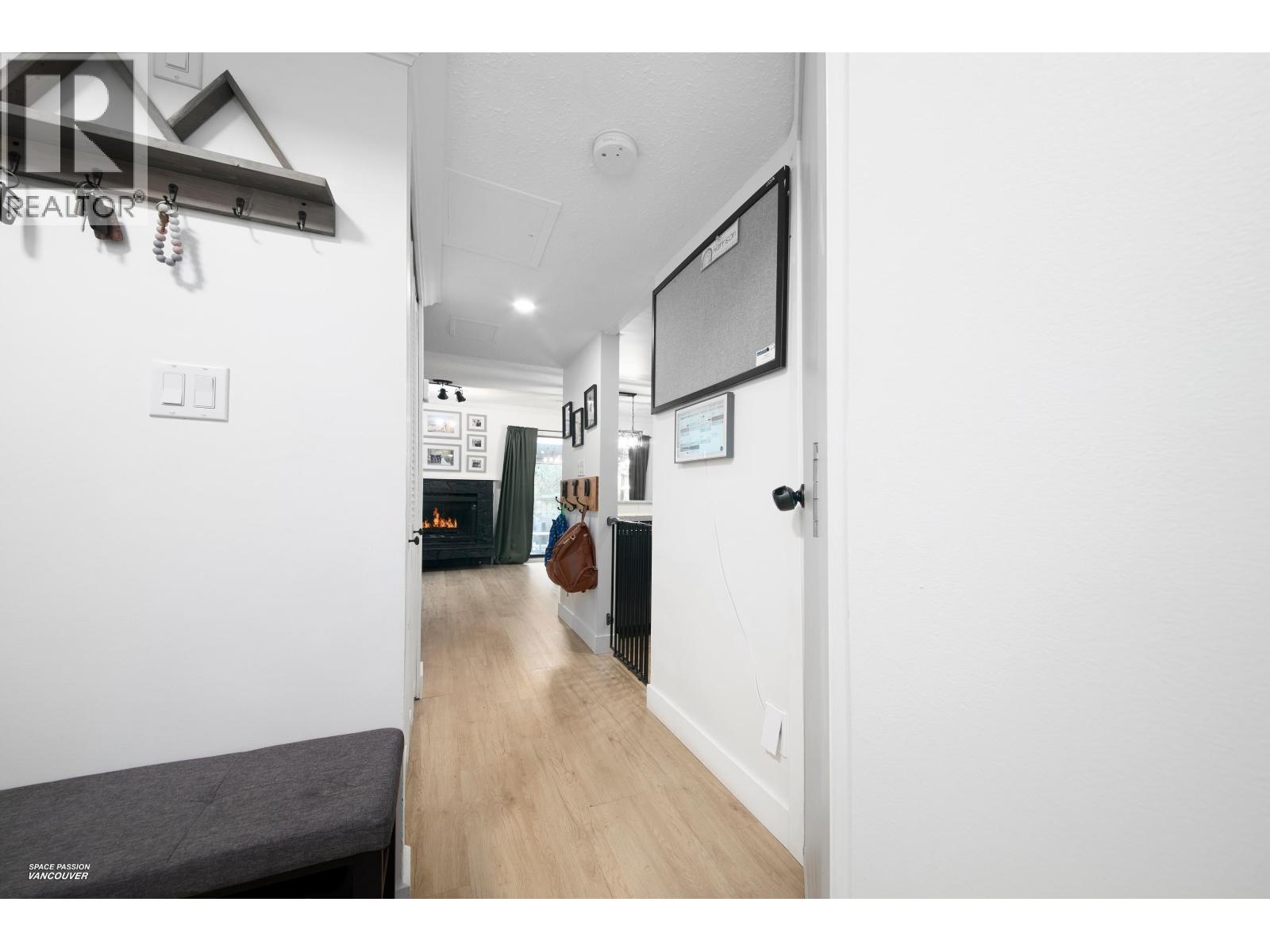 16 21550 Cherrington Avenue, Maple Ridge, British Columbia  V2X 8S7 - Photo 5 - R3082969