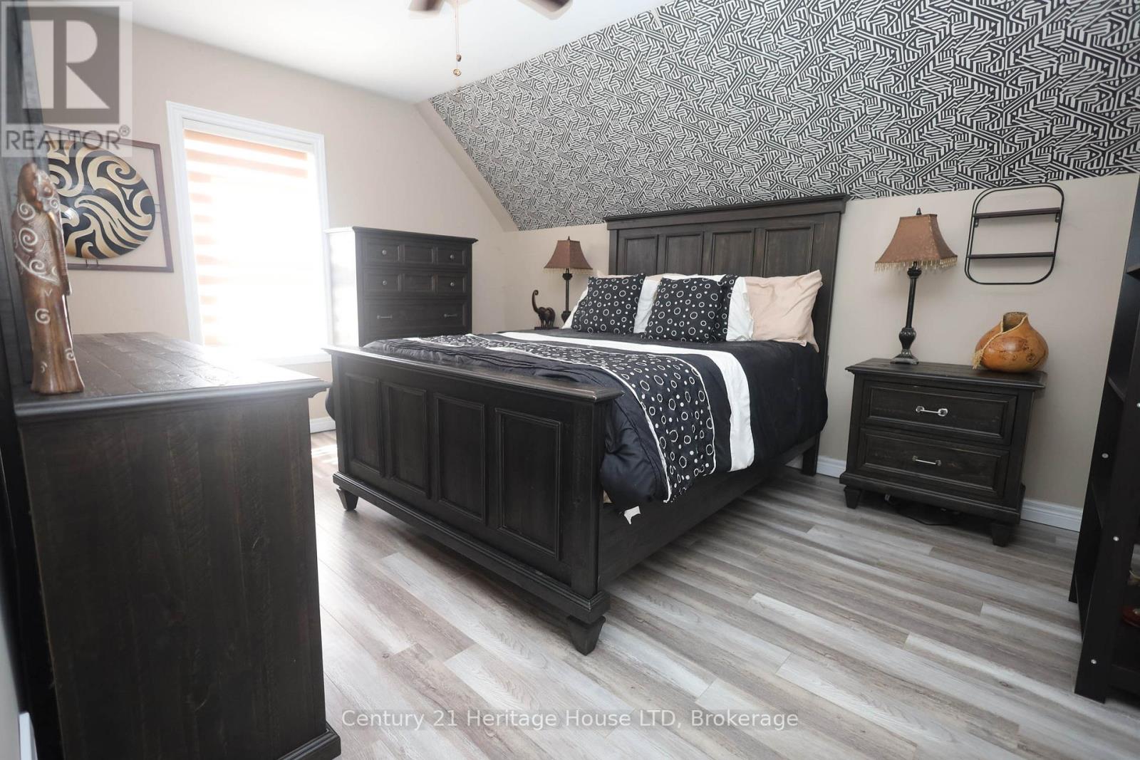 264 Henrietta Street, Fort Erie, Ontario  L2A 2K7 - Photo 16 - X12124904