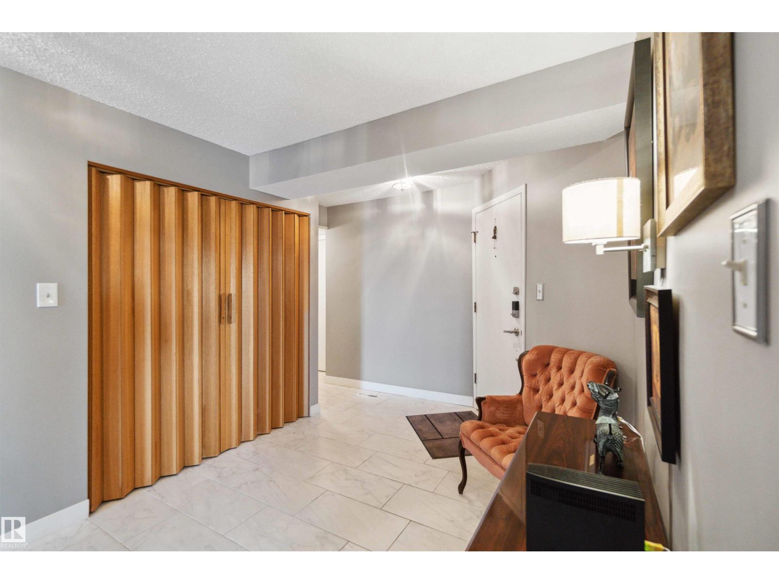 #305 8707 107 St Nw, Edmonton, Alberta  T6E 5J5 - Photo 9 - E4471193