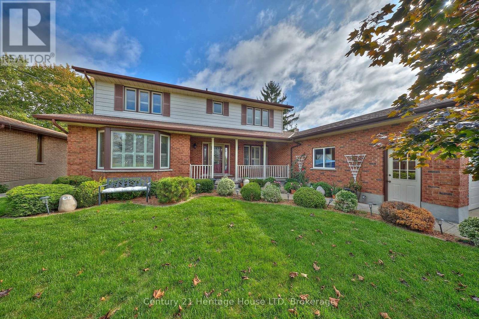 3466 River Trail, Fort Erie, Ontario  L0S 1S0 - Photo 38 - X12462443