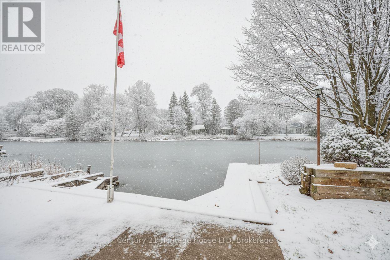 3466 River Trail, Fort Erie, Ontario  L0S 1S0 - Photo 3 - X12462443