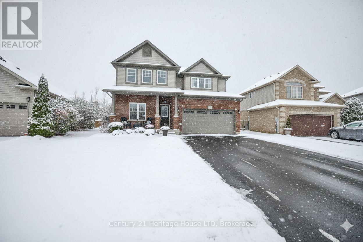 710 Brian Street, Fort Erie, Ontario  L2A 6W2 - Photo 1 - X12714432