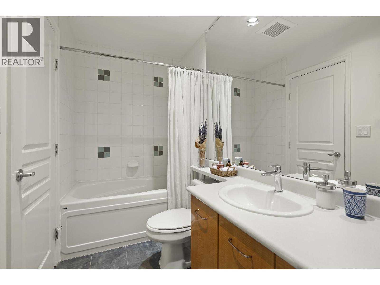 314 2268 Redbud Lane, Vancouver, British Columbia  V6K 4S6 - Photo 26 - R3083735