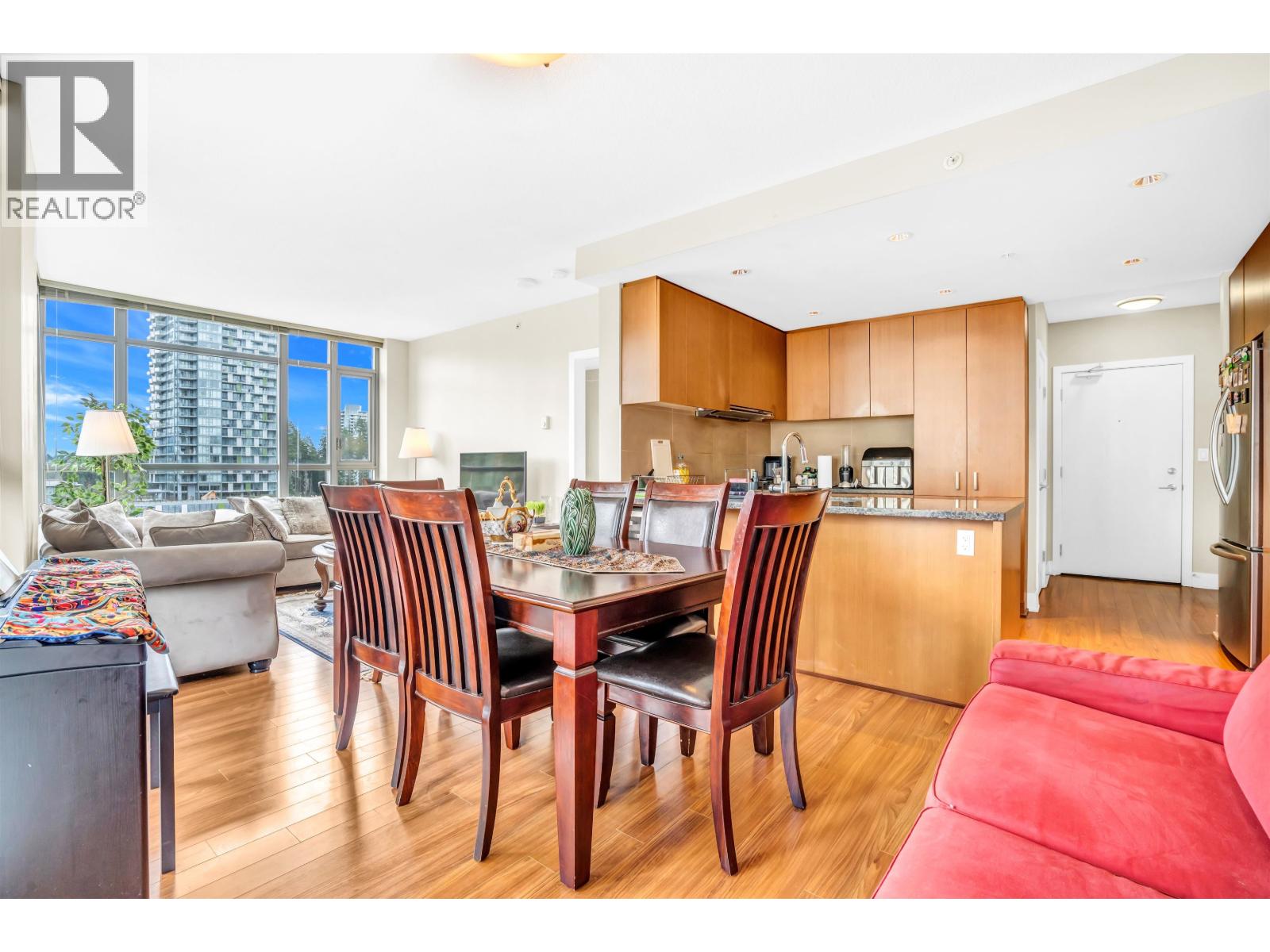 1003 3008 Glen Drive, Coquitlam, British Columbia  V3B 0J5 - Photo 1 - R3083744