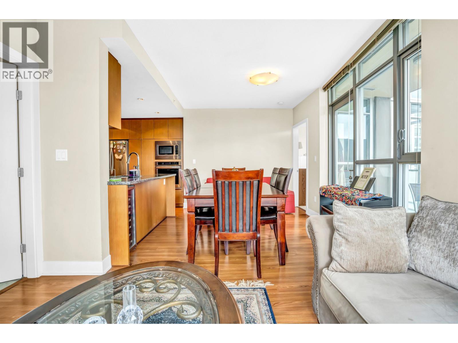 1003 3008 Glen Drive, Coquitlam, British Columbia  V3B 0J5 - Photo 7 - R3083744