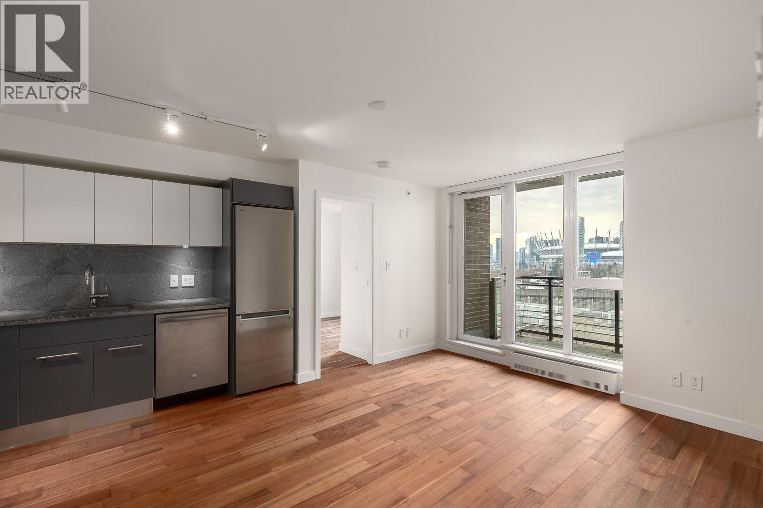 917 188 Keefer Street, Vancouver, British Columbia V6A 0E3 - Photo 4 - R3083760