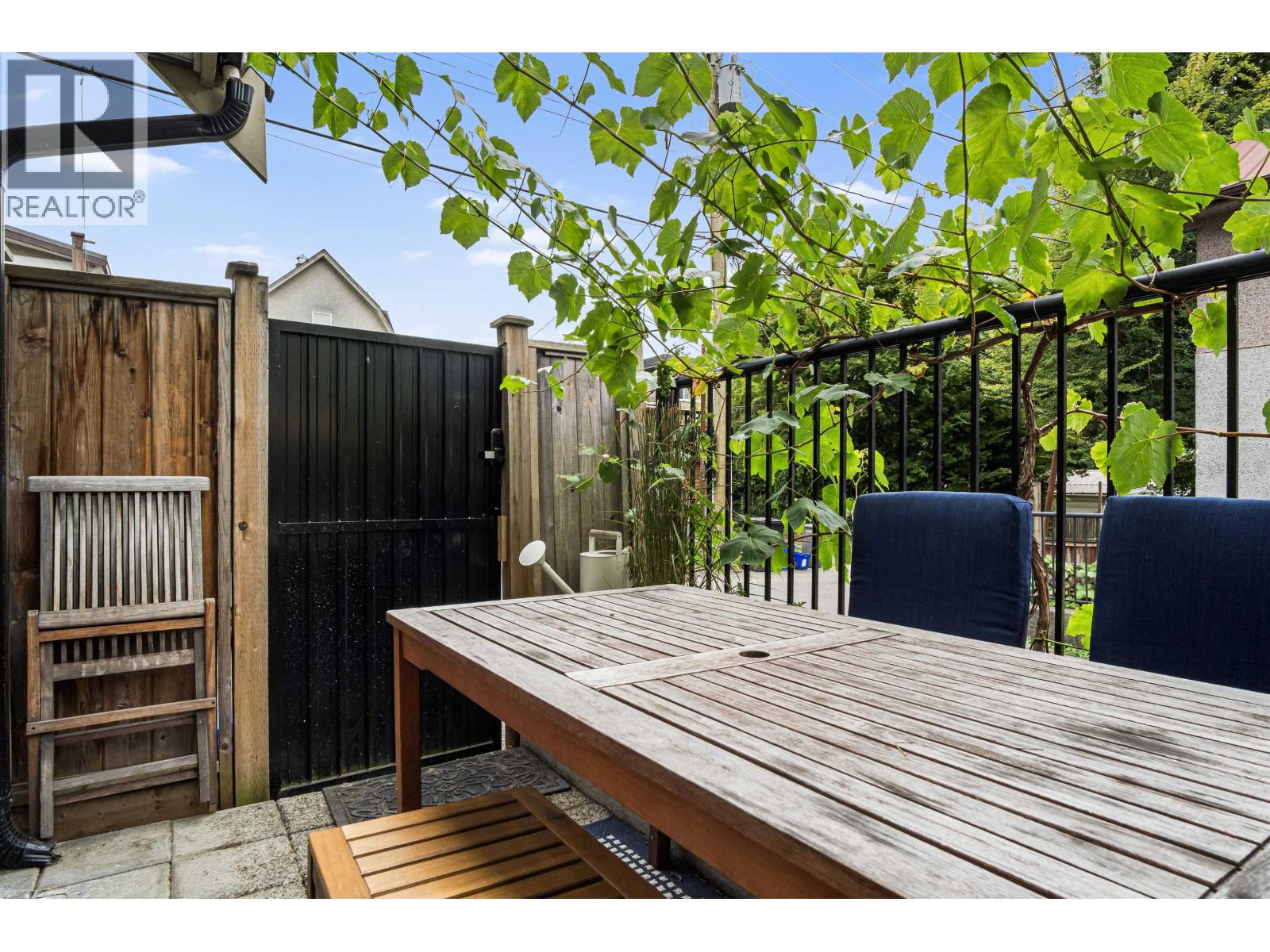 5 1638 E Georgia Street, Vancouver, British Columbia  V5L 2B2 - Photo 13 - R3083776