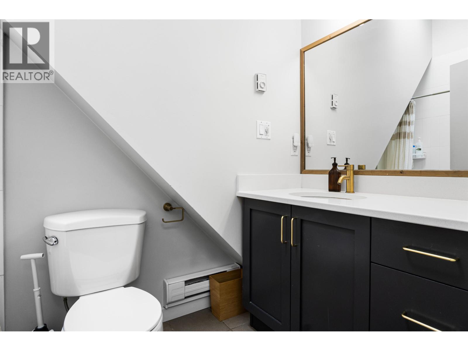 5 1638 E Georgia Street, Vancouver, British Columbia  V5L 2B2 - Photo 22 - R3083776