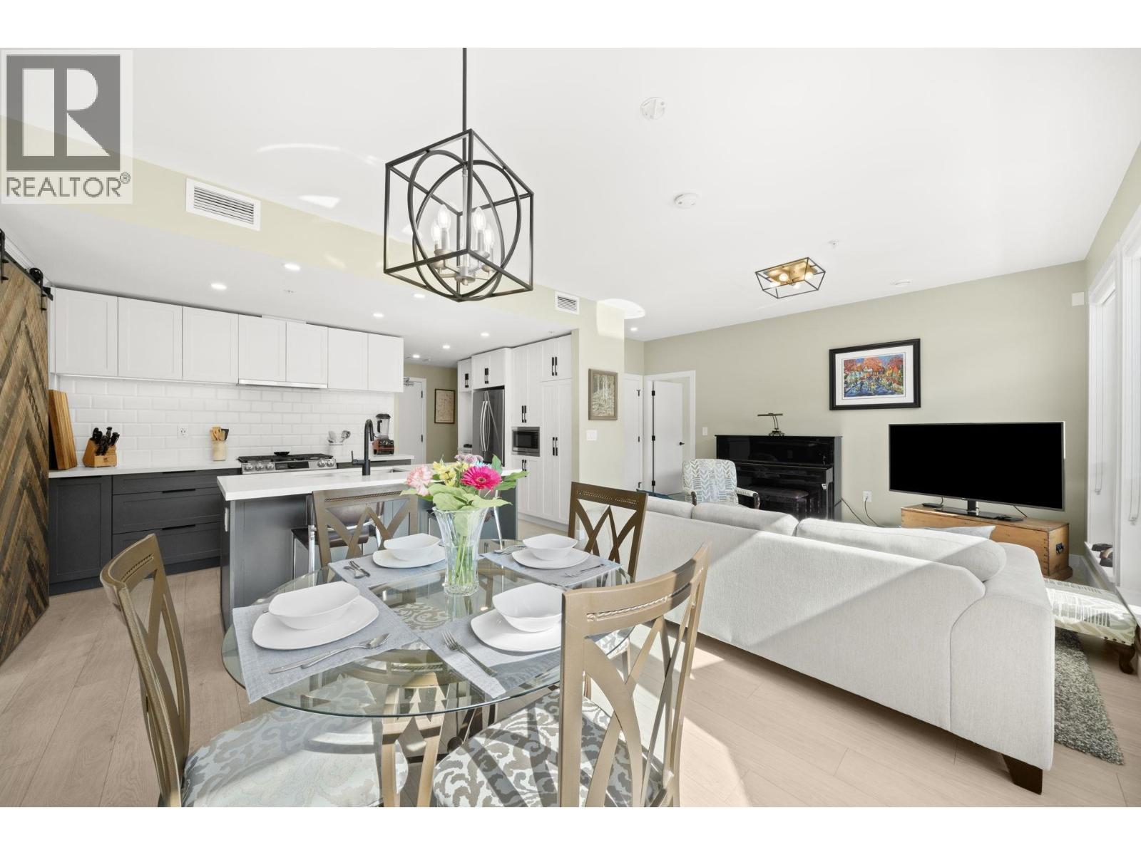 605 3038 St George Street, Port Moody, British Columbia  V3H 0L3 - Photo 11 - R3083780