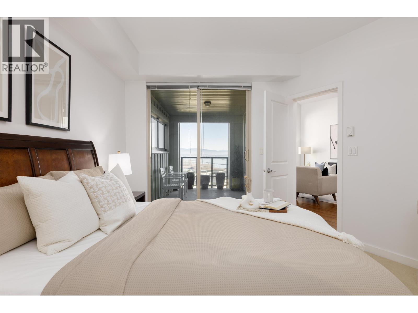 404 265 Ross Drive, New Westminster, British Columbia  V3L 0C8 - Photo 10 - R3083782