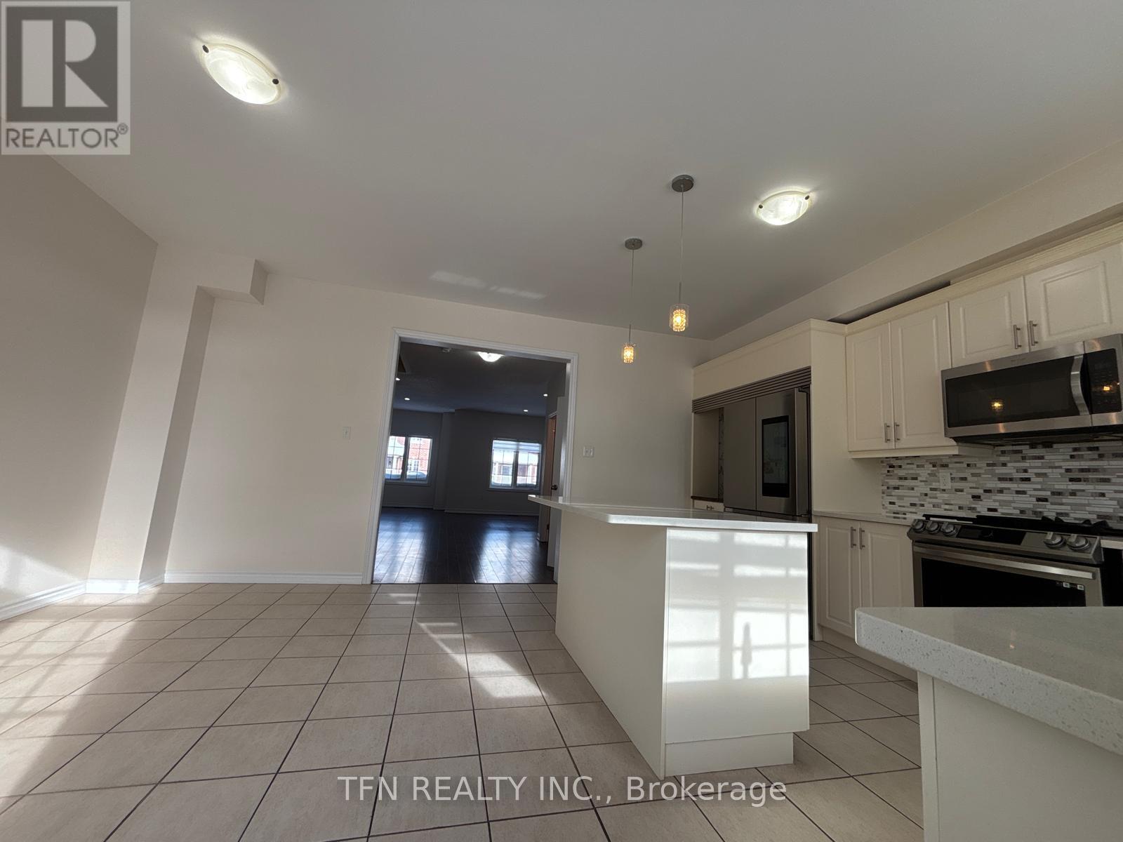 5 Savage Drive, Hamilton, Ontario  L0R 2H9 - Photo 13 - X12725268