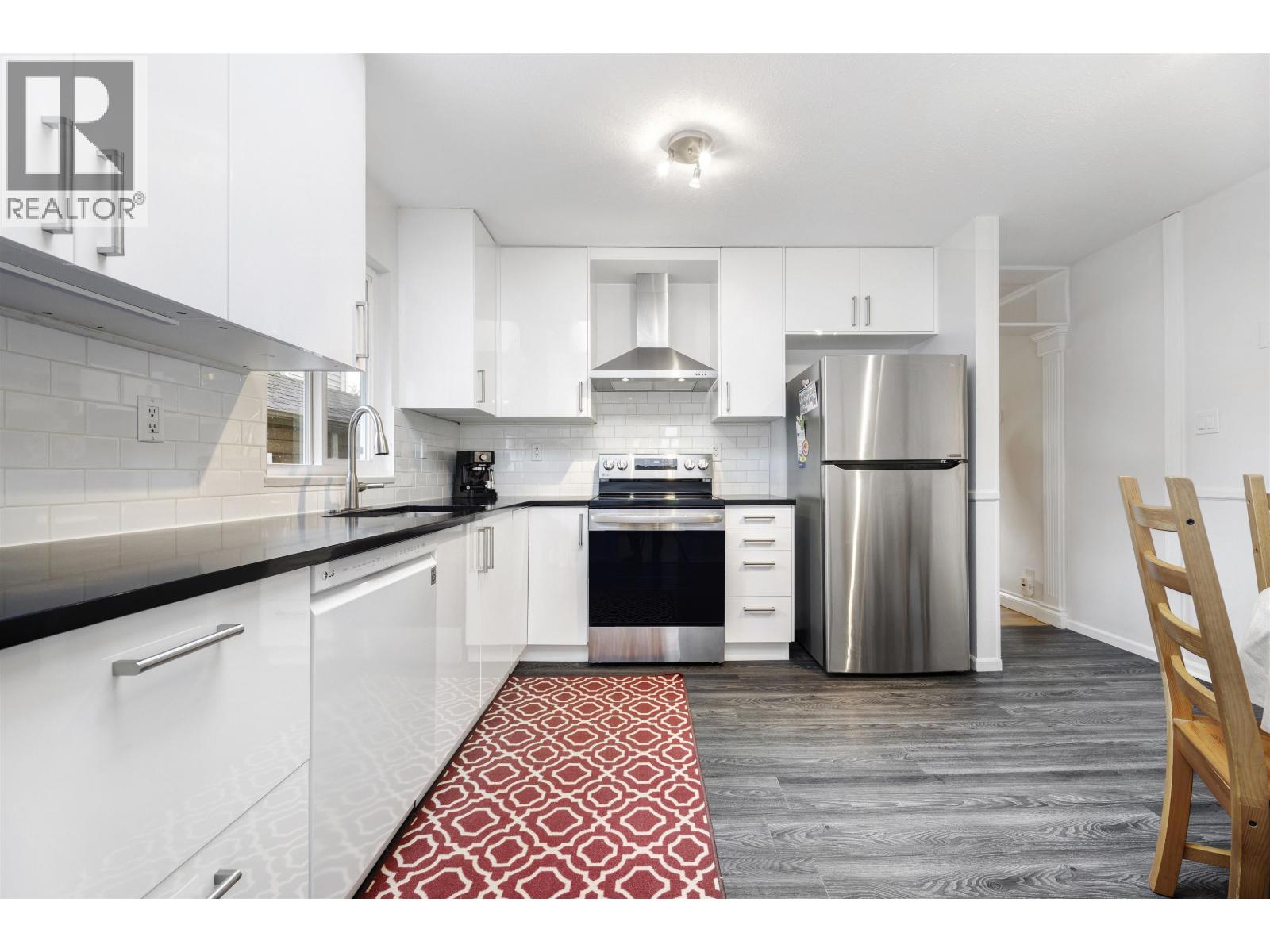 828 Nicolum Court, North Vancouver, British Columbia  V7H 2R8 - Photo 6 - R3083740