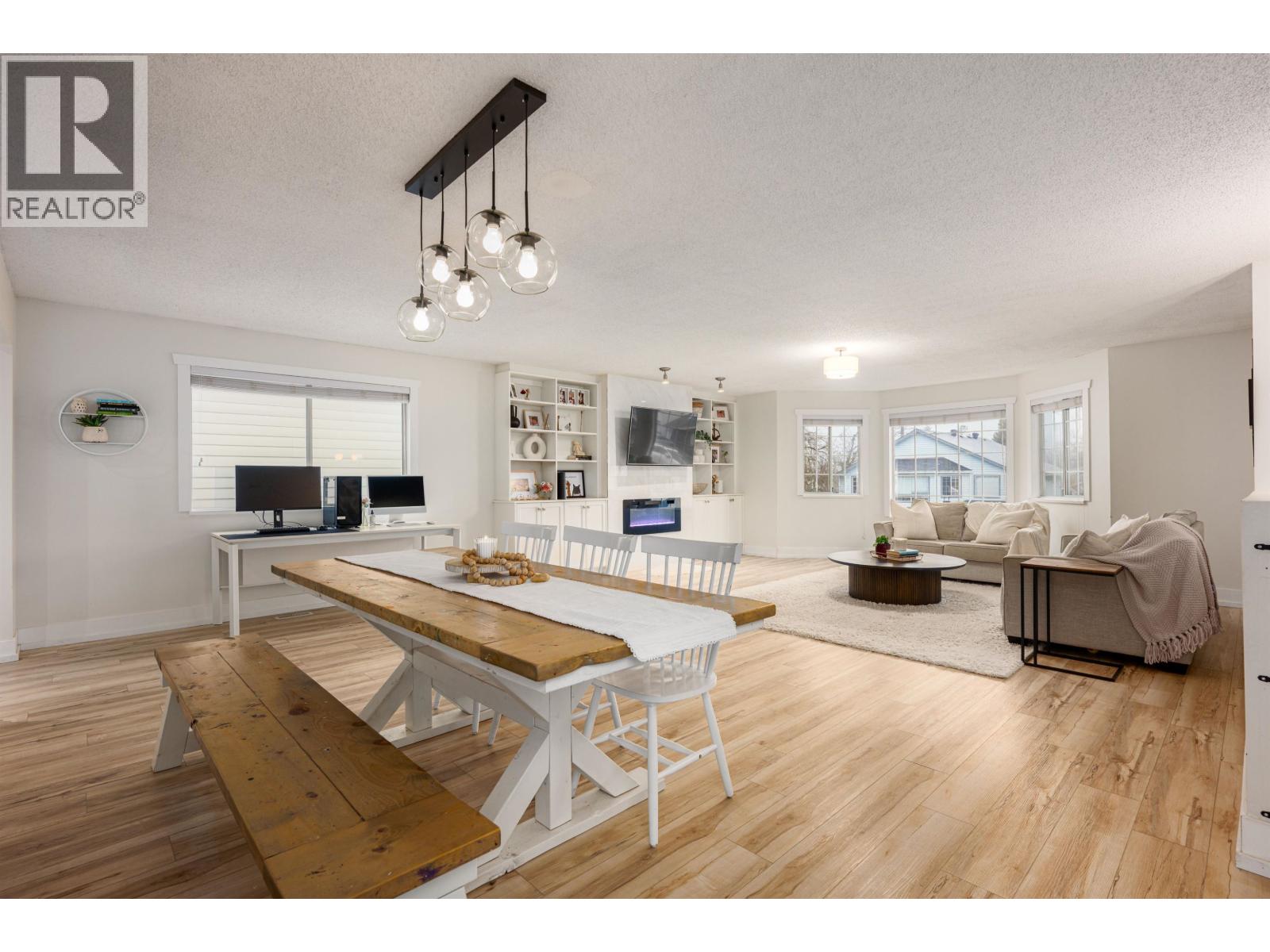 22404 Morse Crescent, Maple Ridge, British Columbia  V2X 9G6 - Photo 6 - R3083778