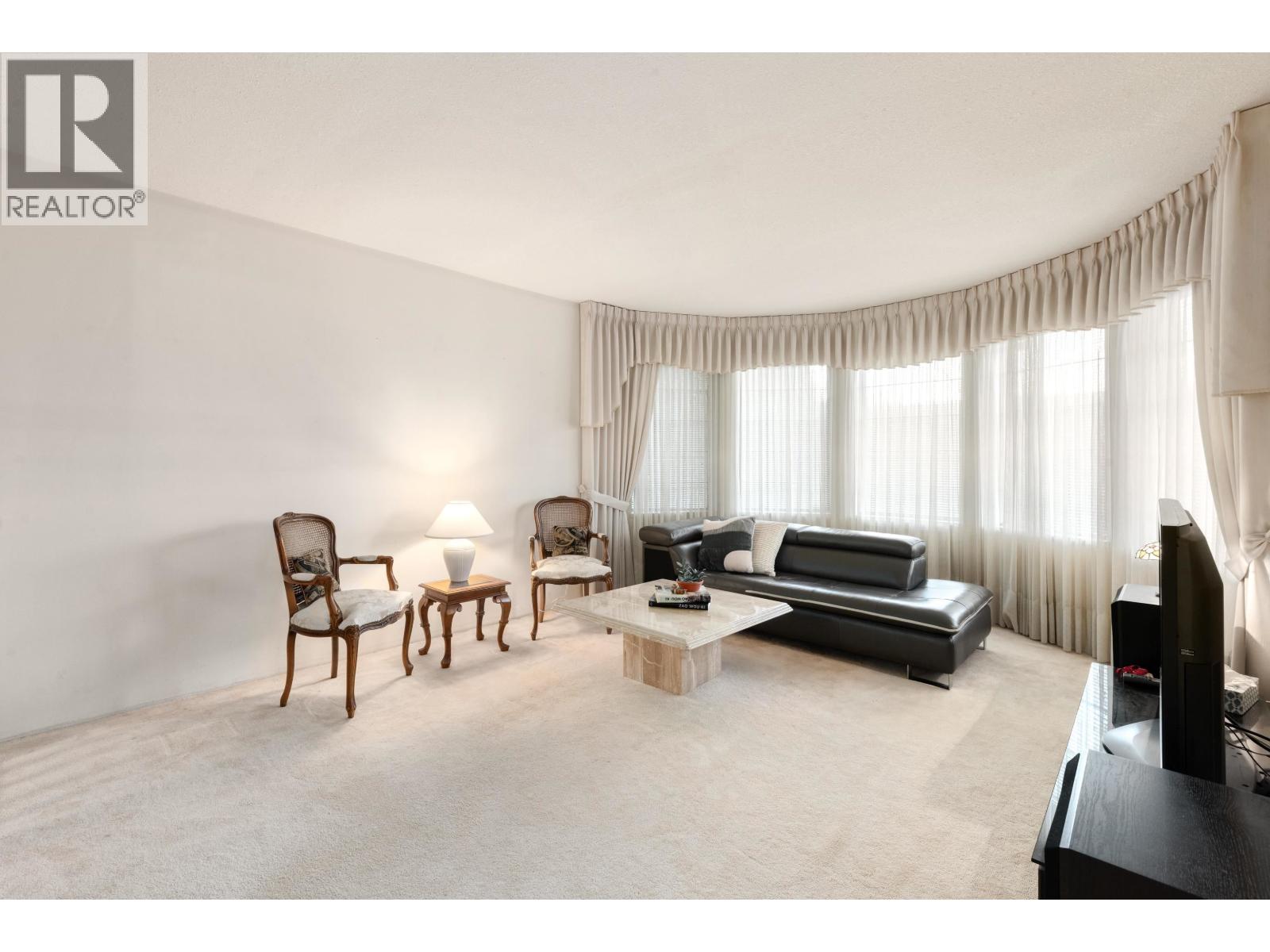 Listing Picture 14 of 29 : 4360 STEVESTON HIGHWAY, Richmond / 烈治文 - 魯藝地產 Yvonne Lu Group - MLS Medallion Club Member