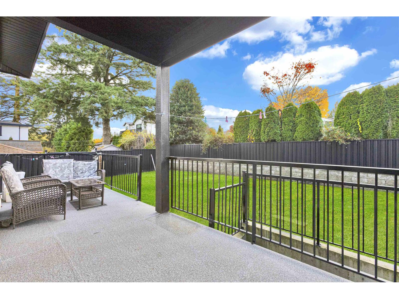 14714 111a Avenue, Surrey, British Columbia  V3R 2E1 - Photo 14 - R3083347