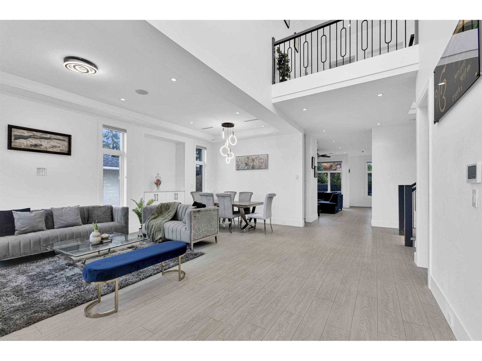 14714 111a Avenue, Surrey, British Columbia  V3R 2E1 - Photo 6 - R3083347