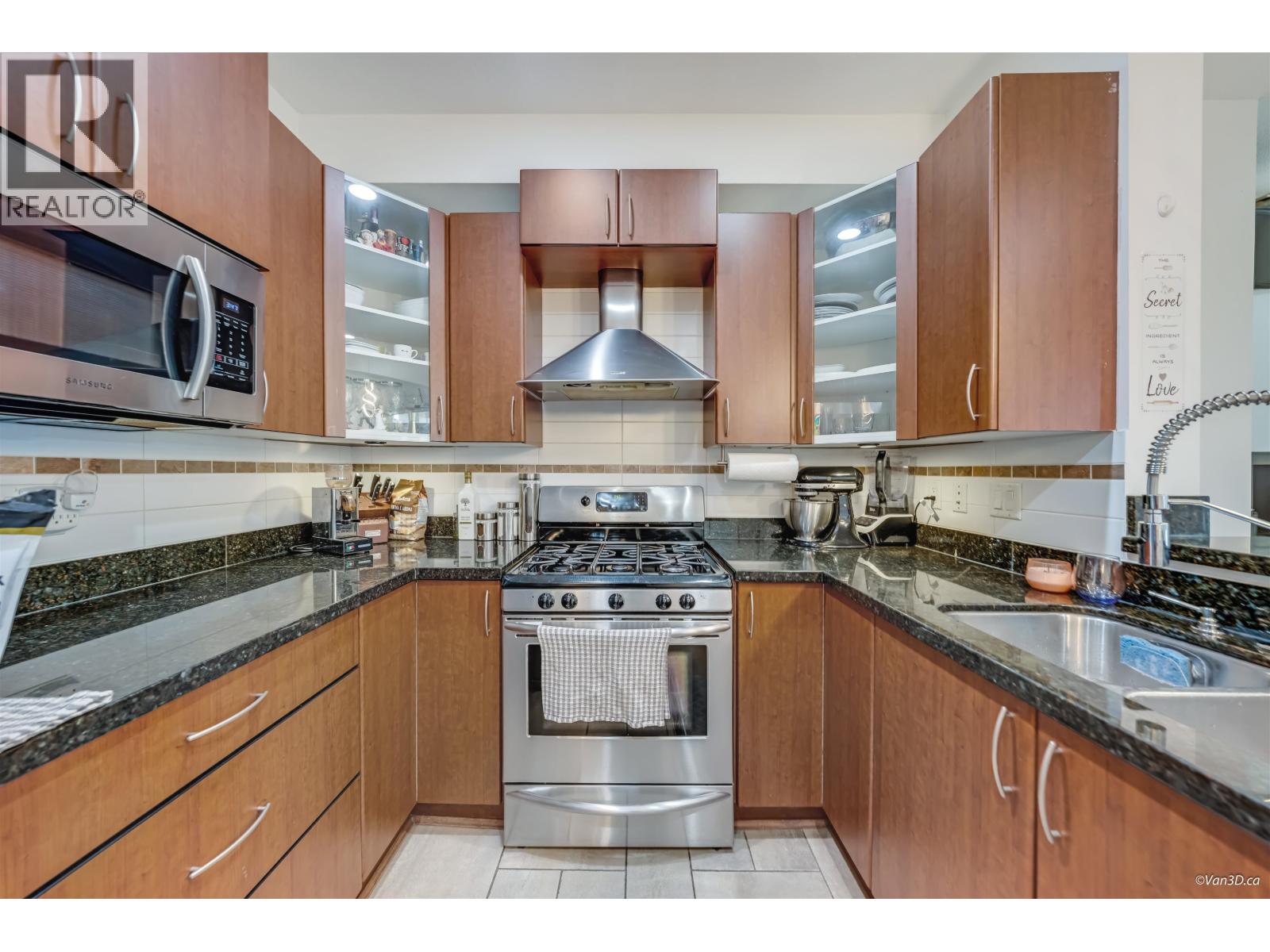 107 976 Adair Avenue, Coquitlam, British Columbia  V3K 3V2 - Photo 7 - R3083716