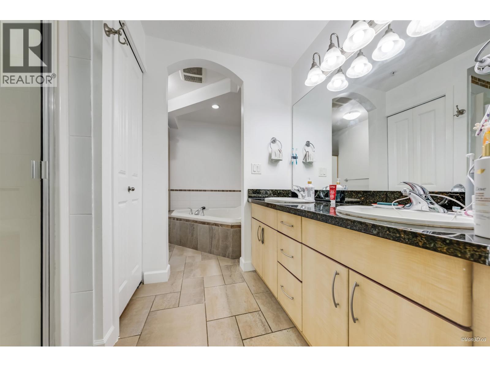 107 976 Adair Avenue, Coquitlam, British Columbia  V3K 3V2 - Photo 14 - R3083716