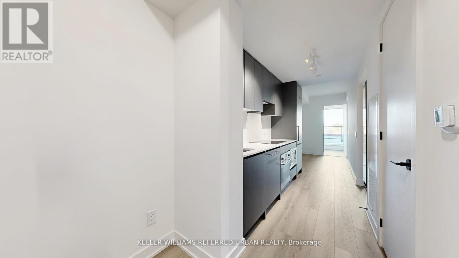606 - 5 Lakeview Avenue, Toronto, Ontario  M6J 0H3 - Photo 9 - C12733582