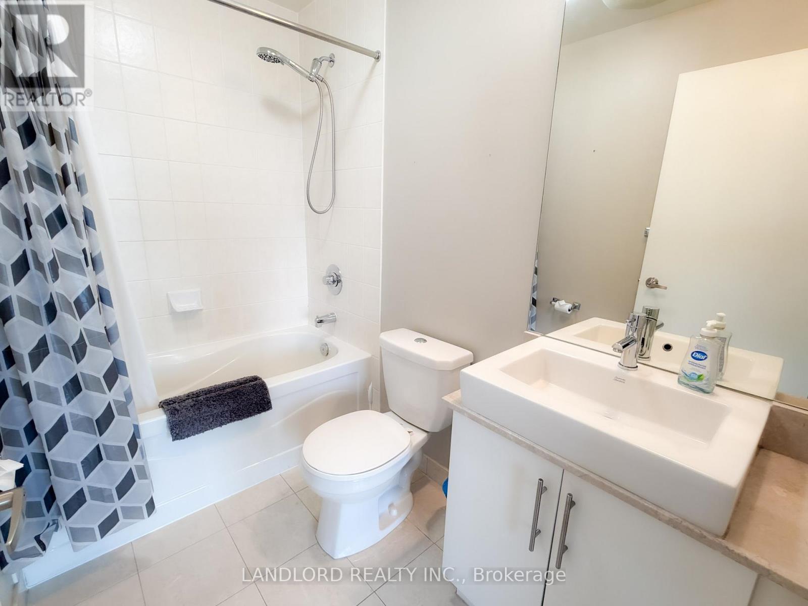 1907 - 55 Bremner Boulevard, Toronto, Ontario  M5J 0A6 - Photo 11 - C12733586