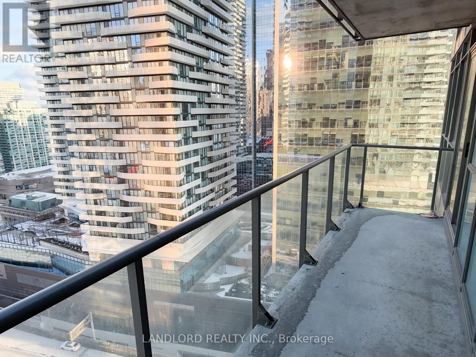 1907 - 55 Bremner Boulevard, Toronto, Ontario  M5J 0A6 - Photo 17 - C12733586