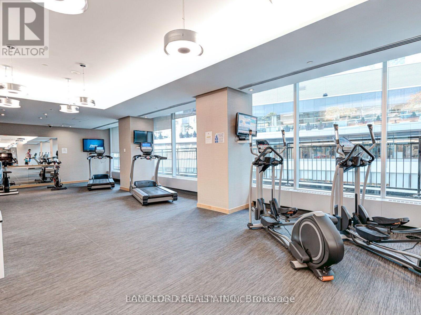 1907 - 55 Bremner Boulevard, Toronto, Ontario  M5J 0A6 - Photo 25 - C12733586