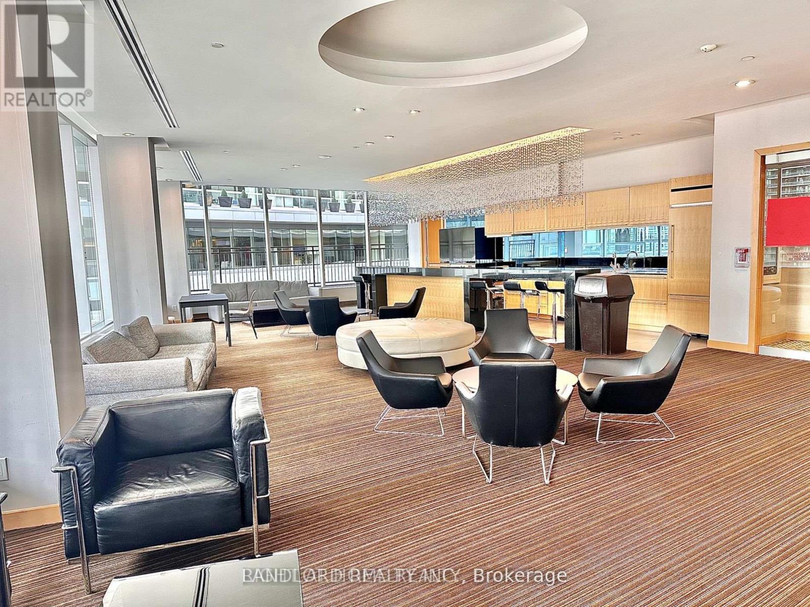 1907 - 55 Bremner Boulevard, Toronto, Ontario  M5J 0A6 - Photo 29 - C12733586